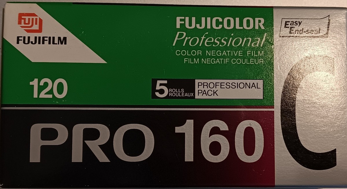 Fujicolor Pro 160c Fuji 160c Fujicolor PRO 160C 120 Film – Rolls