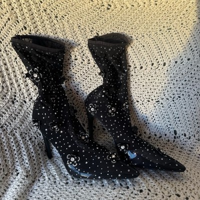 NWOT  Azalea Wang Cloth Boots With Diamonds And Flowers Size 9 New No Tags