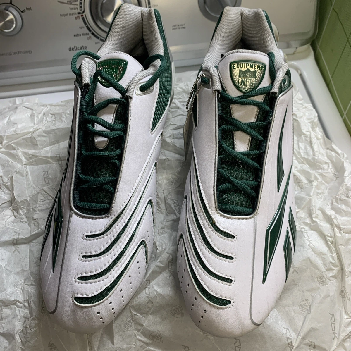 Reebok Equipment NFL‎ Pro Ferocious D3 Football Cleats in White/Green Size 14 Reebok Green Football Cleats for Men for sale | eBay main image 2