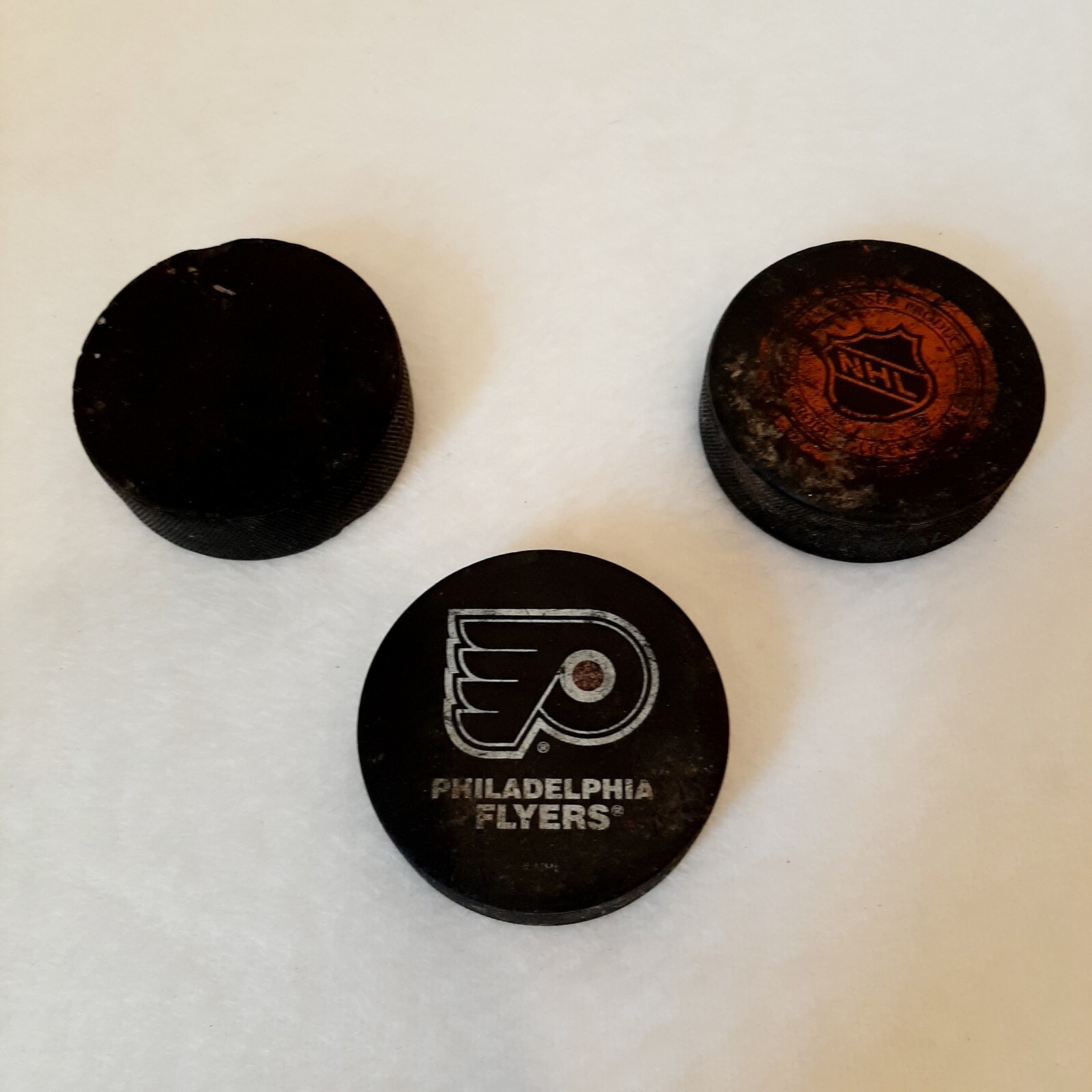 Hockey Pucks NHL Philadelphia Flyers Official Lot of 3 ~Issues Please READ~