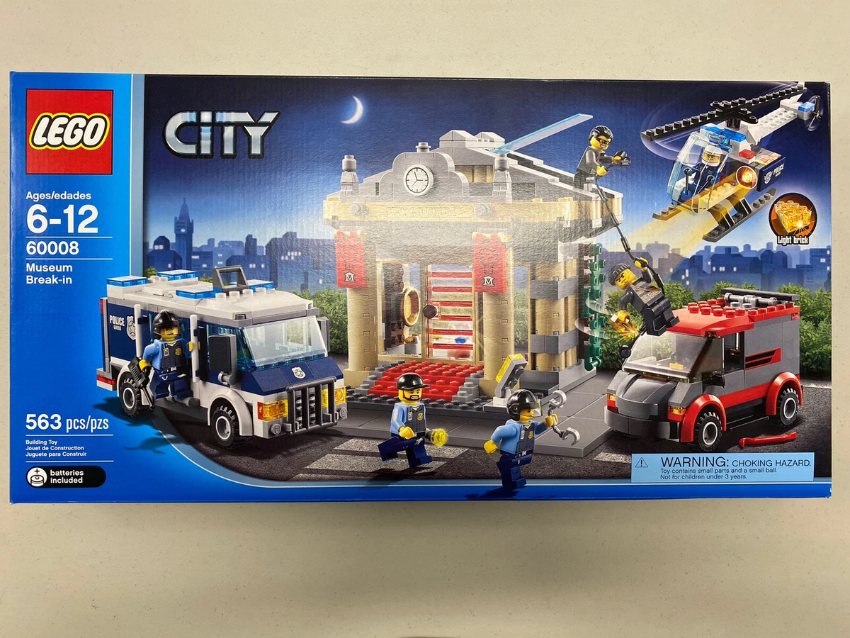 LEGO CITY Museum Break in 60008 Retired