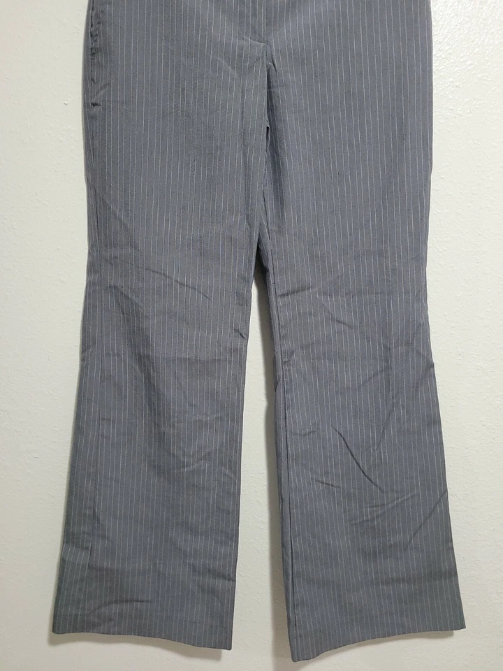 B. Pantalones junior para mujer WEAR Byer California pierna ancha tiro bajo a rayas. Talla 5 Foto 3 de 4