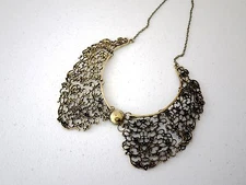 Chic collar necklace Hot Fashion bronze with delicate patterns 