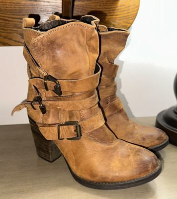 STEVE MADDEN Yale Strappy ankle boots distressed tan leather 7 M EUC