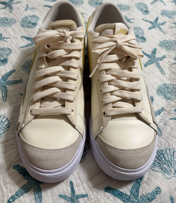 Nike Blazer Low  77 Women s Trainers US 8 EU 39 Cream Yellow DJ0292-113