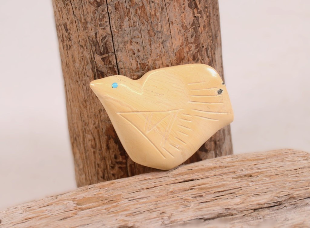 Vintage Zuni Fetish by Daniel Chattin