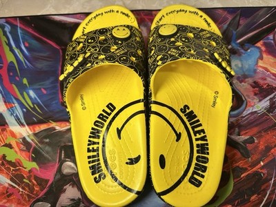 Купить crocs x smiley world classic clog shoes j6w6 limited  display picture 2