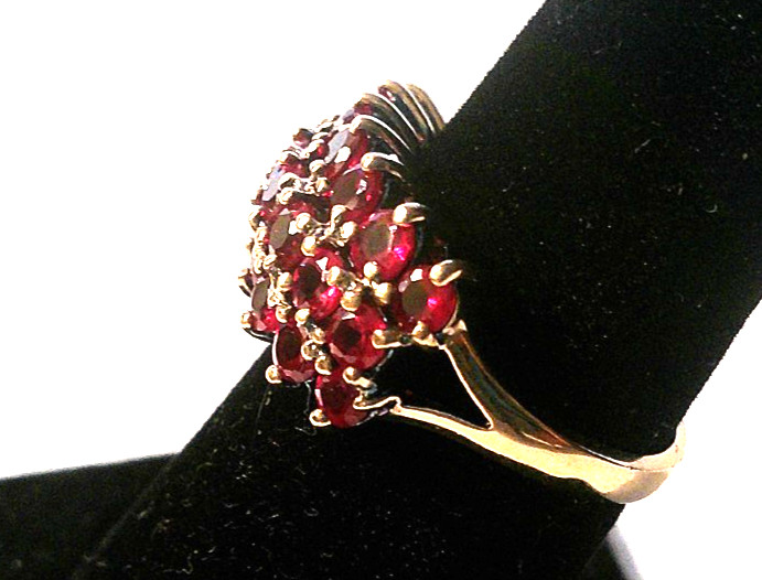 Sterling Multi Stone Garnet Ring Size 7 - image 4