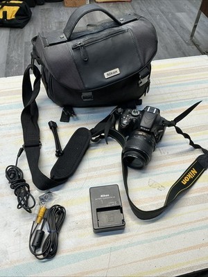 Nikon D5100 16.2MP DSLR Black 18-55mm f/3.5-5.6 VR Lens + Case
