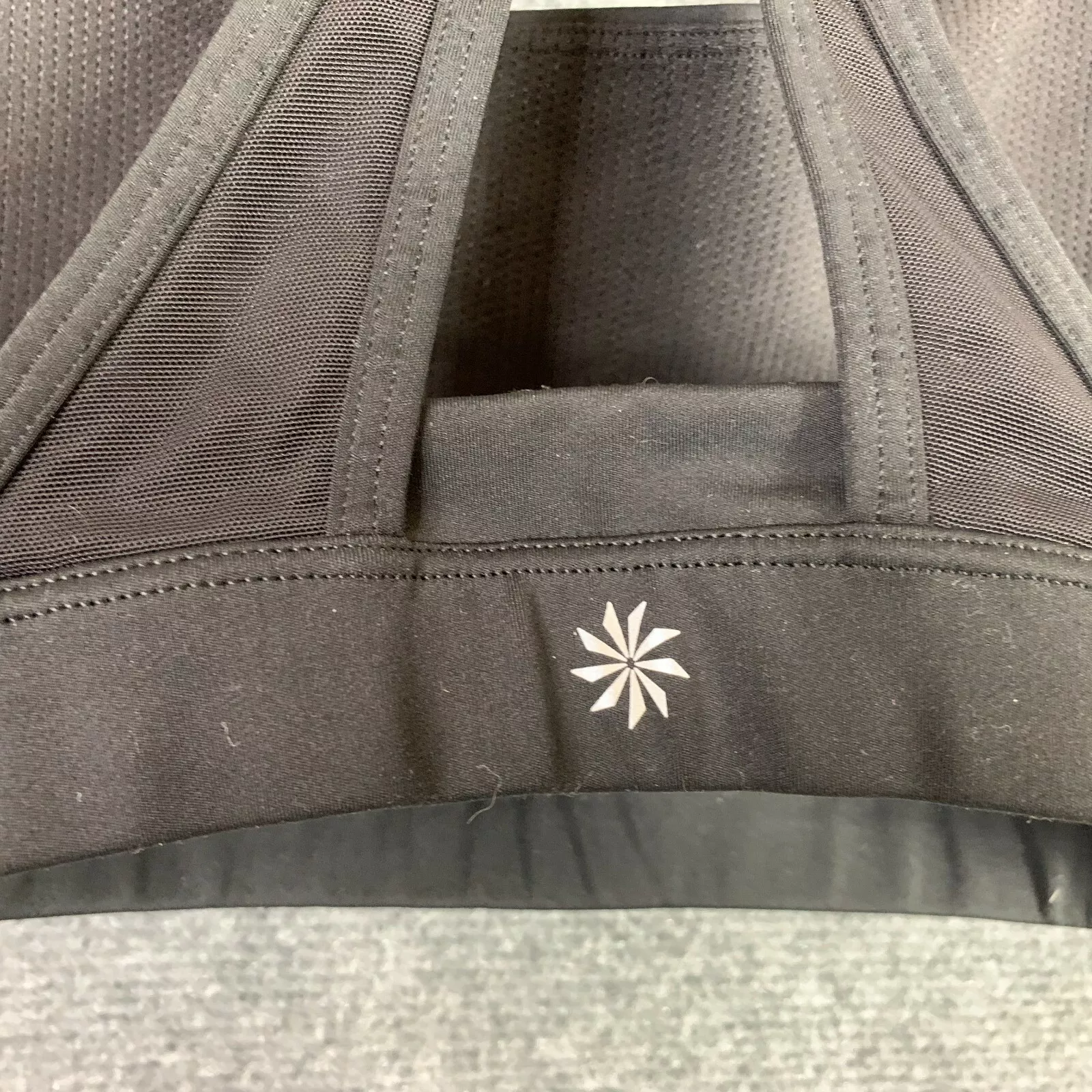 athleta sports bra yoga running athletic support tank-bra