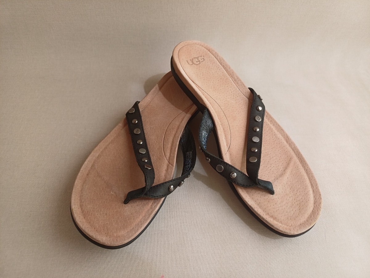 UGG Brown Leather Thong Sandals GUC Womens Ugg Elyza Thong Flip Flops US Size | Mercari main image 4