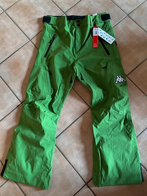 Foto 2 di 8
