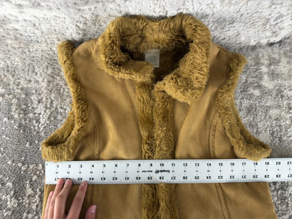Tweeds Size L Faux Suede Fur Outdoor Vest Brown Sleeveless Casual - Image 4 of 4
