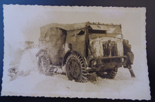 FOTO CARTOLINA FOTOGRAFIA SOLDATI ITALIANI CON VEICOLO FRONTE RUSSO ORIGINALE