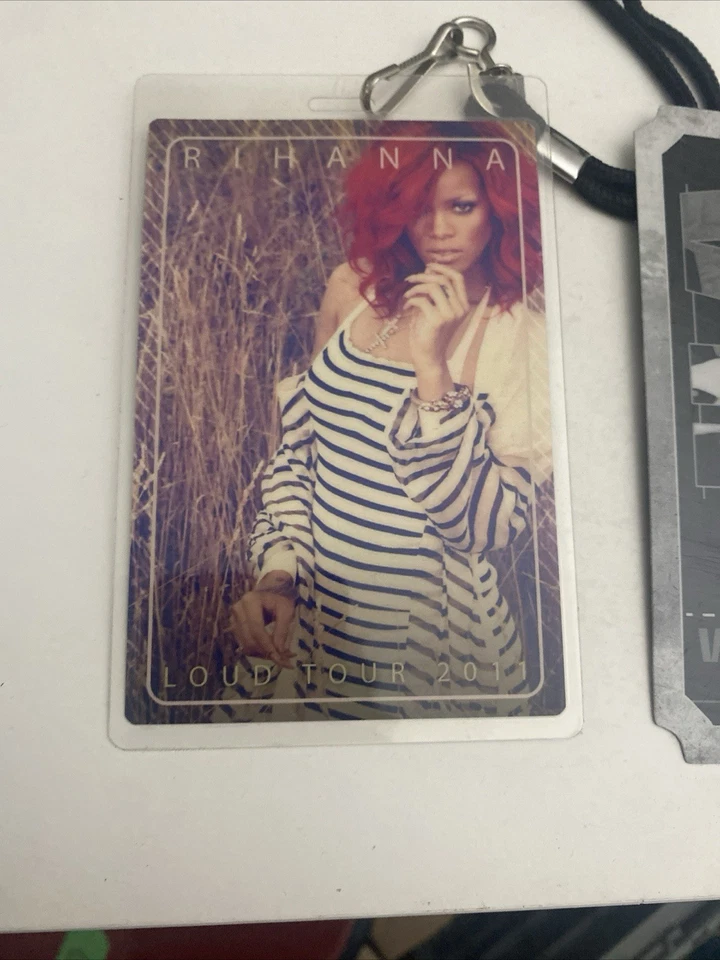 Rihanna Tickets 2011  2013 2016 Pass On Lanyard and Blue Wrist Band And Bag - Image 4 of 4