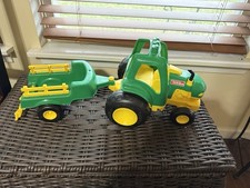 1992 Green  Yellow Plastic TONKA Farm Tractor  Trailer Vintage-Pristine 