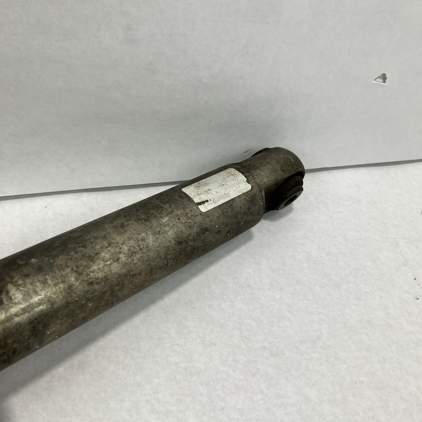 OEM Aston Martin V8 Vantage CONVERTIBLE RH Rear Right Strut Shock 6G33-18080-BF