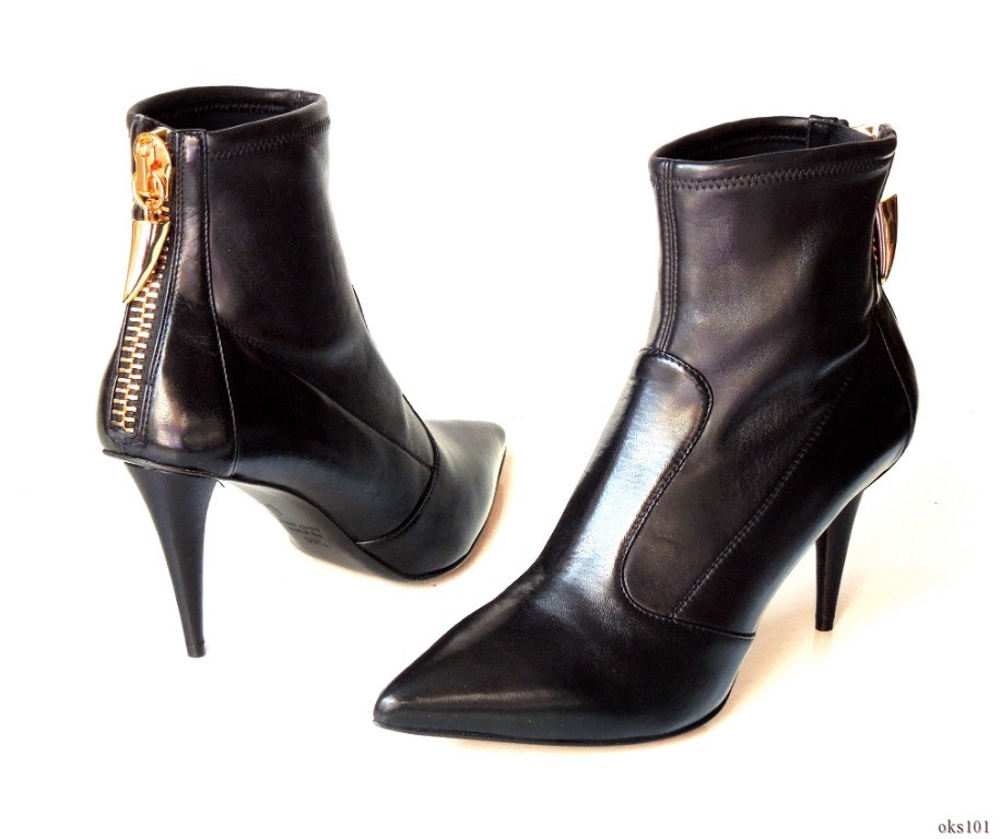 Giuseppe ZANOTTI black leather 38.5 8.5 'Ester' GOLD ZIPPER ankle