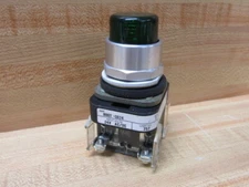 Allen Bradley 800T-QB24G Push Button Green W/800T-XA / Blank