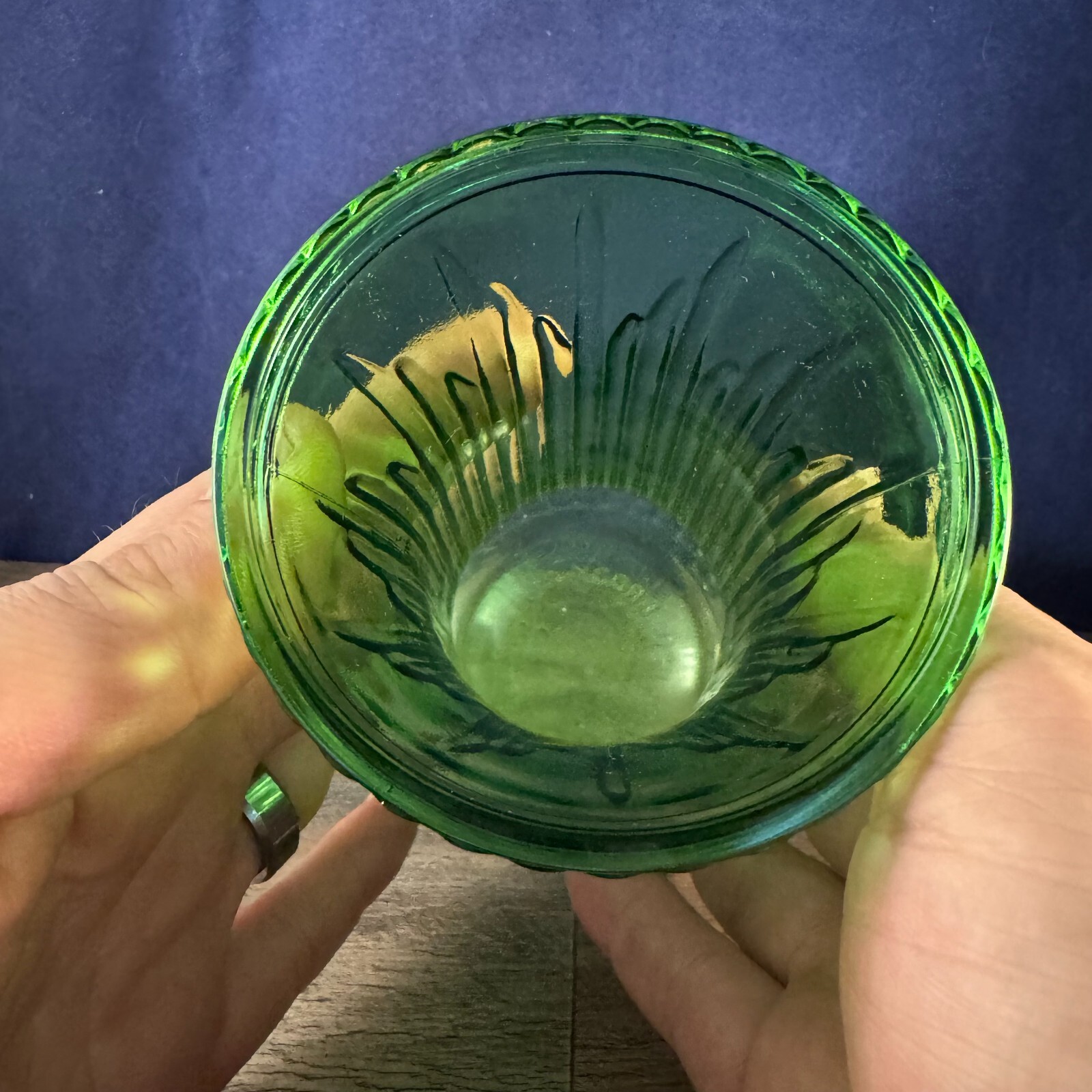 E.O. Brody Co Cleveland OH Emerald Green Pleated Vase 3.5"Dia 6"H