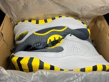 Steph Curry Under Armour Basketball Shoes Siz...