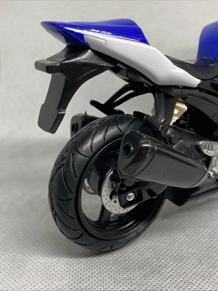 2008 Suzuki GSX-R1000 Blue Bike Motorcycle 1/12 Scale Diecast Model by New Ray - image 3 of 4