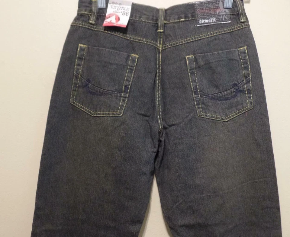 Nuevos Jeans AIRWALK Lavado Superficial Azul para Adolescentes, Talla 16 ~ 30 x 31 Foto 3 de 3