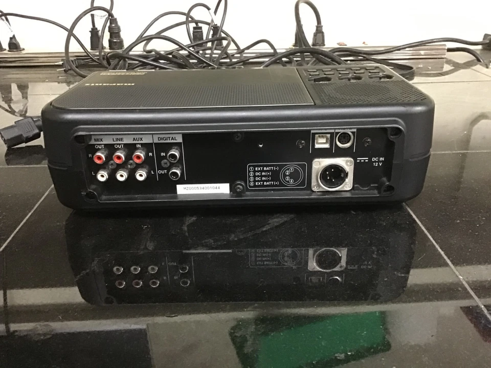 MARANTZ CDR-420 PORTABLE HARD DISK RECORDER CD/MP3 BURNER - Image 3 of 4