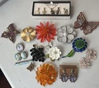 VTG “BETTER THAN FLOWER POWER” Jewelry Lot - 17 Pcs - Rhinestone,LUCITE,Enamel +
