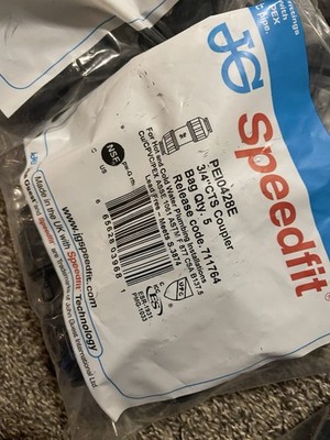 This is a John Guest Speedfit PEI0428E 3/4'' CTS PEX Coupler, sold as a 5-pack