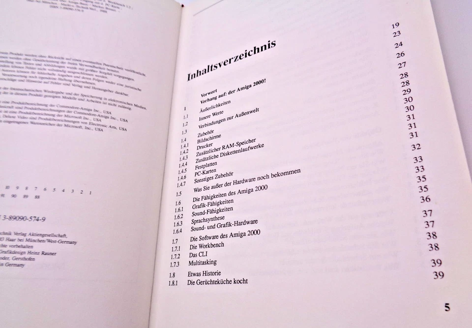 COMMODORE AMIGA -- AMIGA 2000 BUCH (MARKT & TECHNIK - BUCH) #2DE - Bild 2 von 4