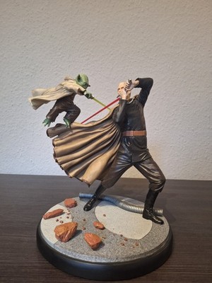 Sideshow Collectibles Star Wars ''Duell with Dooku'' Yoda vs. Count Dooku Diorama
