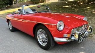 MGB ROADSTER IN TARTAN RED 1970 OUTSTANDING CLASSIC MGB