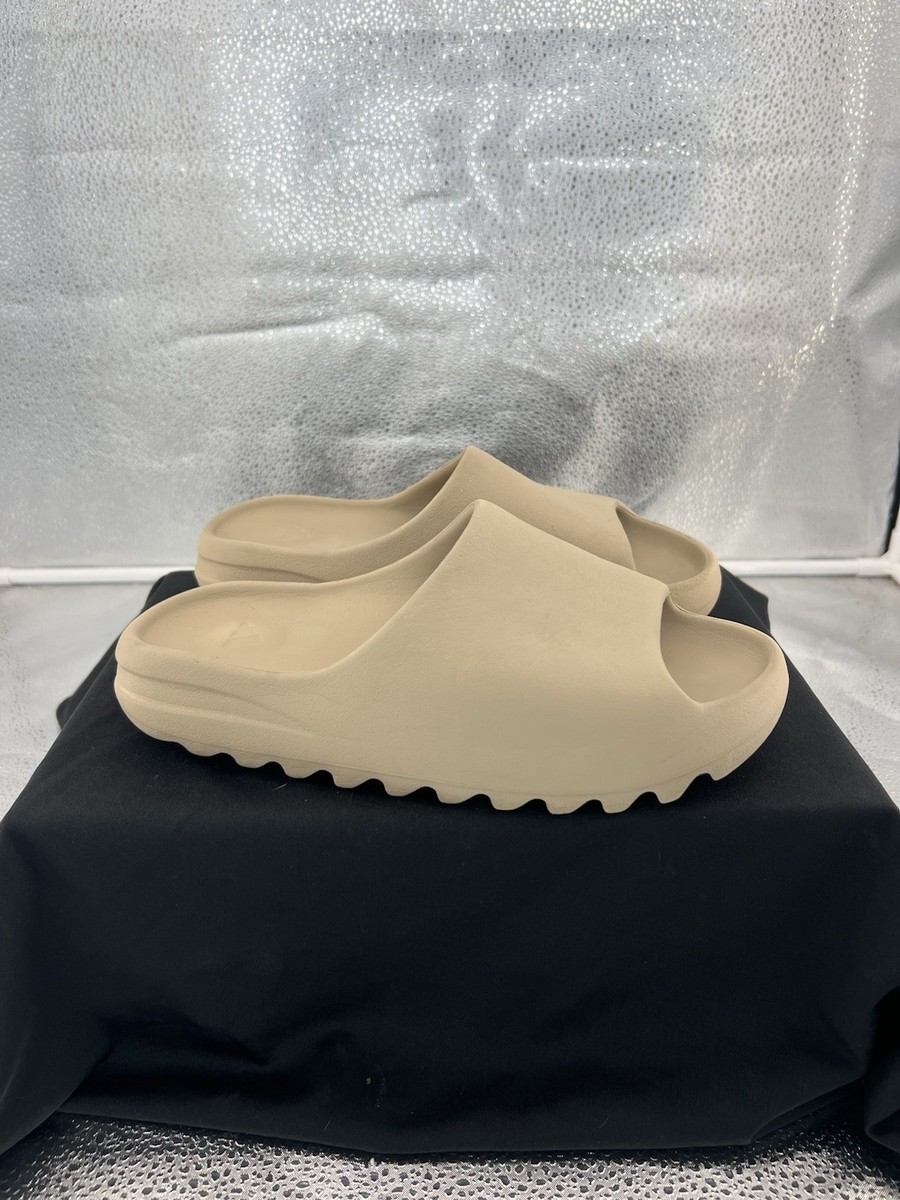Adidas Yeezy Slide Desert Sand Mens Size 9 Comfort Sandals Beige