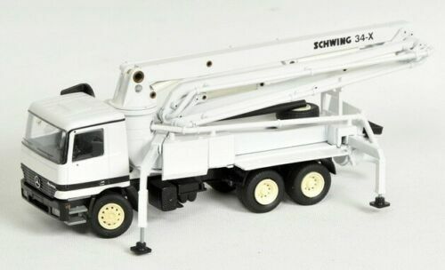 Cursor 1/50 Mercedes Benz L206D/L306D Kastenwagen beige