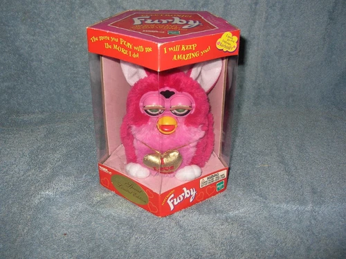Furby VALENTINE I Love You Special Limited Edition 70-894 Tiger 1999 NIB Heart