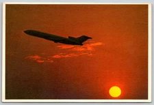 NEW YORK INTERNATIONAL AIRPORT Postcard 1970s sun view Dexter Press