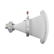 6 GHz 90  4x4 Asymmetrical Horn Antenna WB