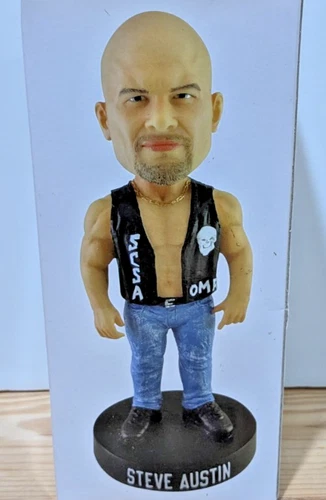 WWE RETRO SERIES BOBBLEHEAD STONE COLD STEVE AUSTIN BULLET PROOF NEW IN OPEN BOX