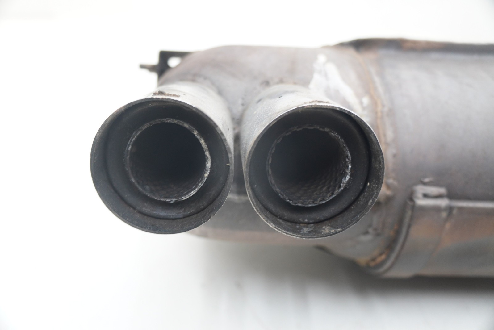 Rear Exhaust Muffler Silencer Tail Pipe 121384 OEM Ferrari Mondial Cabriolet 85