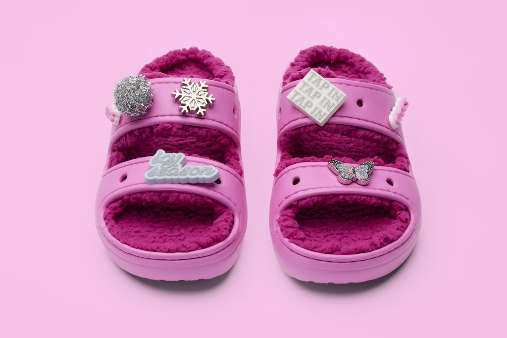 サイコロジー ビブタイツ レディースS NEW SAWEETIE x CROCS Classic Cozzzy Sandal & Jibbitz Women's Size