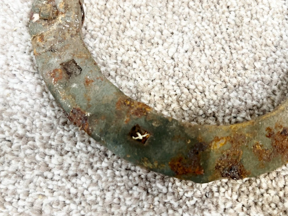 VINTAGE ANTQIYE CAST IRON HORSE SHOE LUCKY GIFT - Image 3 of 4