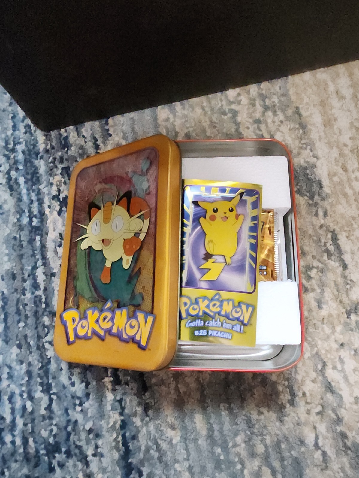 Pokemon Topps TV Animation Series 1 Persian Tin 1999 5 Sealed Packs Pikachu #25 - Picture 5 of 8