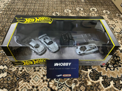 HOT WHEELS PREMIUM BOX Dash C 2025 90' Supercars 1997 Porchea 911