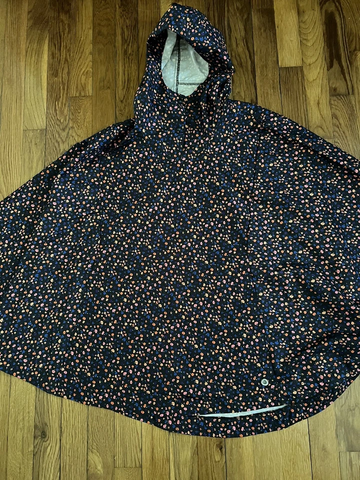 Herschel Voyage Poncho Women's Black Print Flowers Lightweight Hooded Size XS - Image 2 of 4