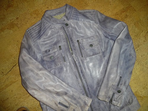 Supermodische Lederjacke mit tollen Aplikationen zu verkaufen