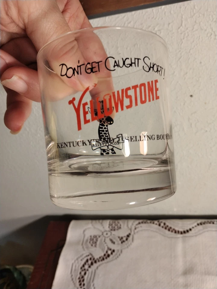 YELLOWSTONE Kentucky Bourbon Whiskey YELLA FELLA GIRAFFE LOGO VERY RARE - Image 3 of 3