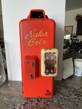 ThinkGeek Fallout 4 Nuka-Cola Mini Fridge 21