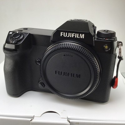 Fuji GFX 100S Camera Body in Box Used Good