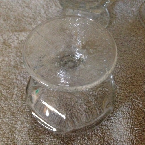 SET OF 4 Desserts Dishes CLEAR GLASS SERVING WARE DINNERWARE GLASSWARE - Picture 3 of 3